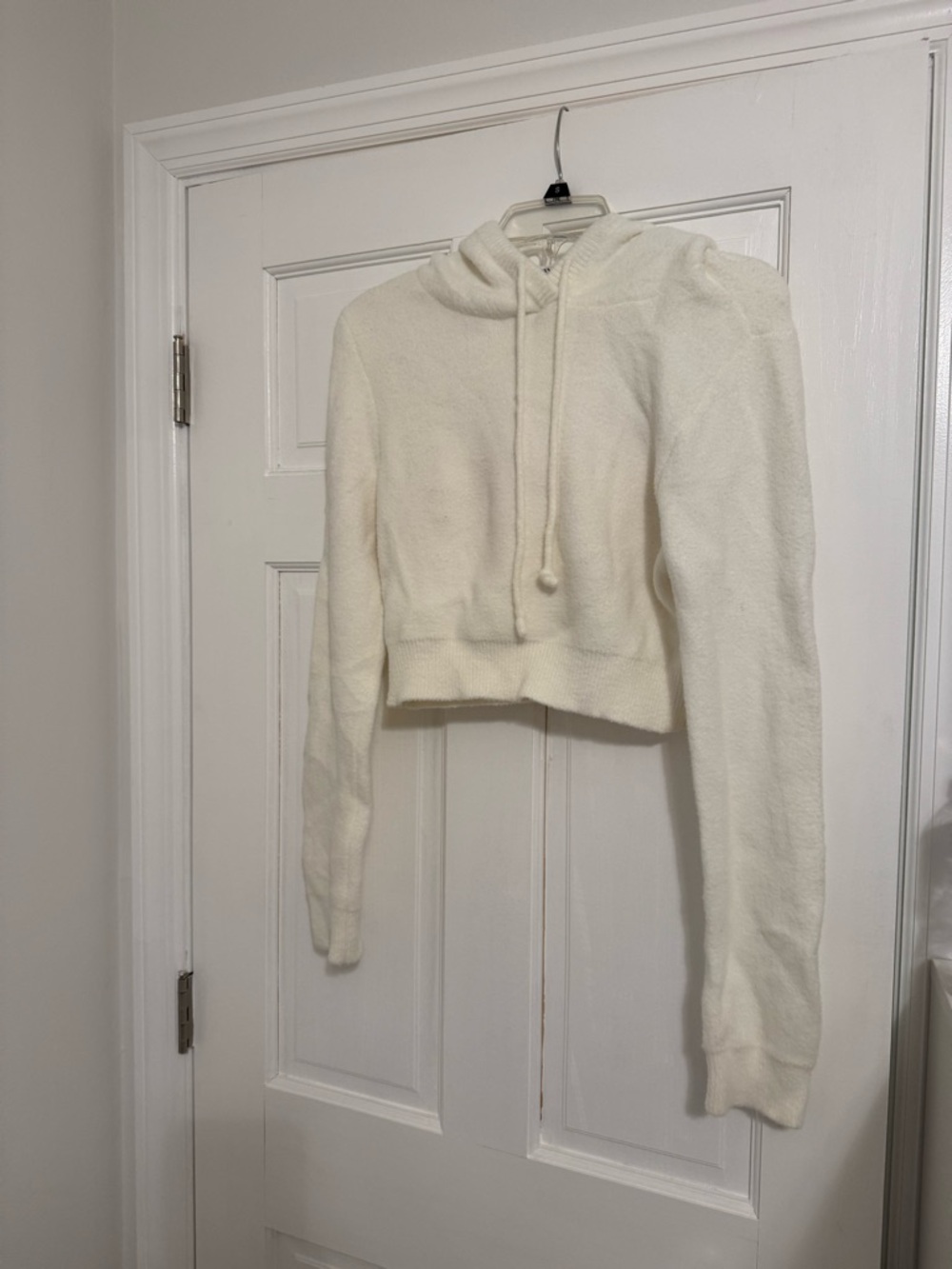 Zara Ivory V-Neck Knit Sweater